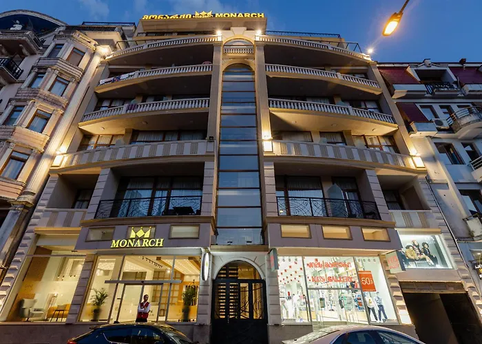Hotel Monarch